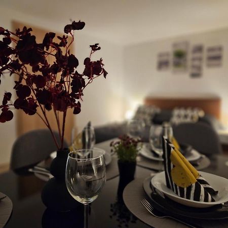 Holiness Apartmanok Сегед Екстер'єр фото