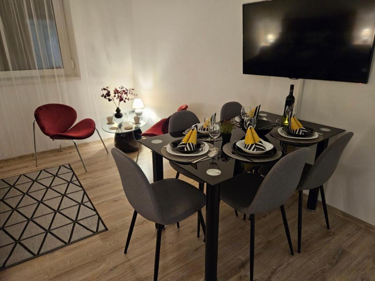 Holiness Apartmanok Сегед Екстер'єр фото
